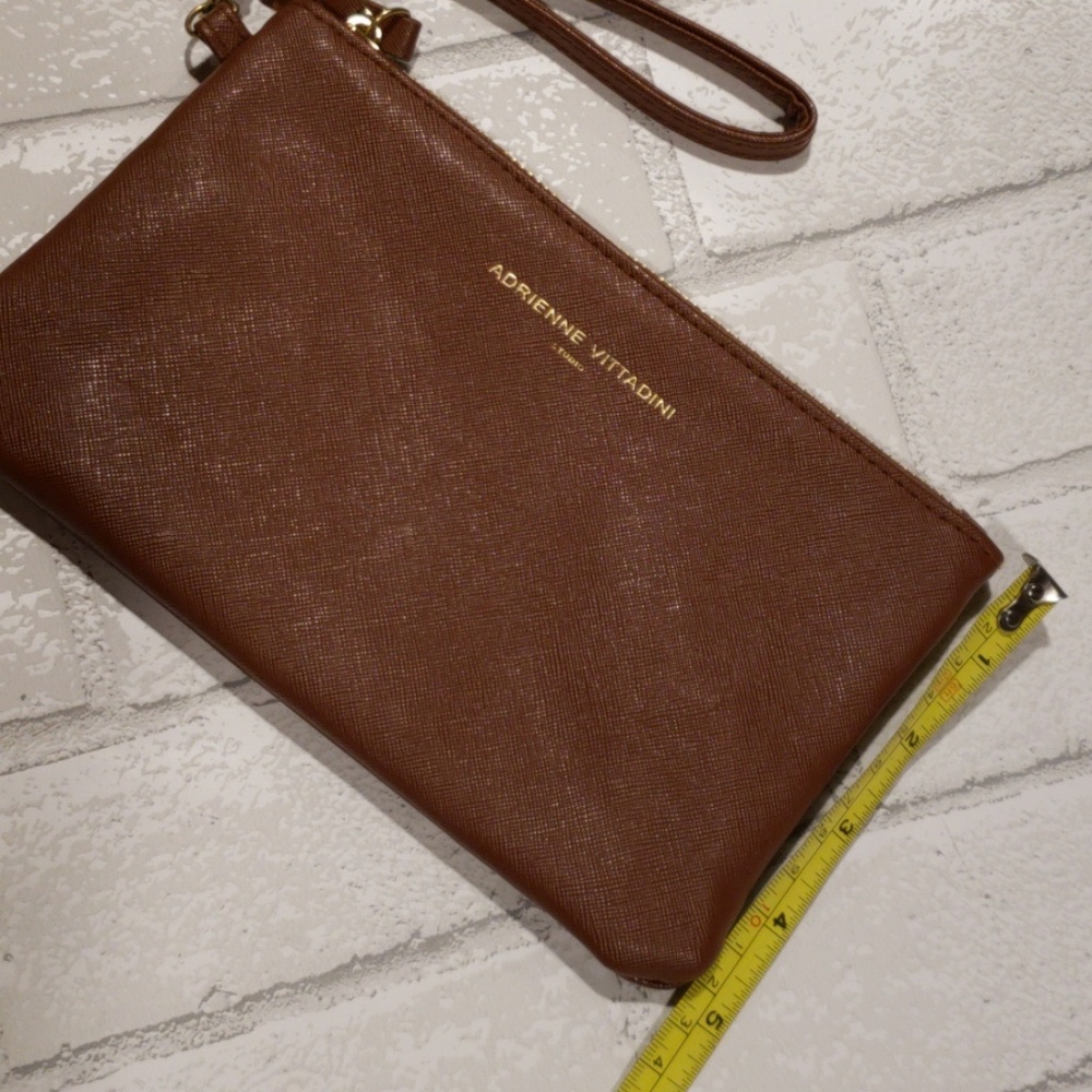 Adrienne Vittadini Wristlet - Picture 6 of 6